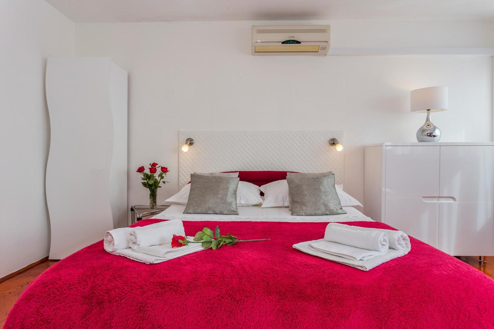 Beach Split Apartments Экстерьер фото