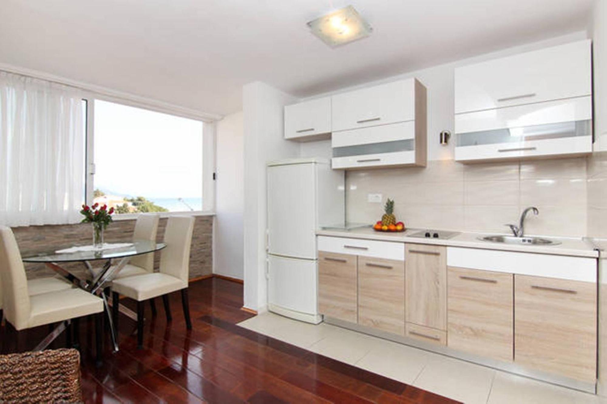 Beach Split Apartments Номер фото