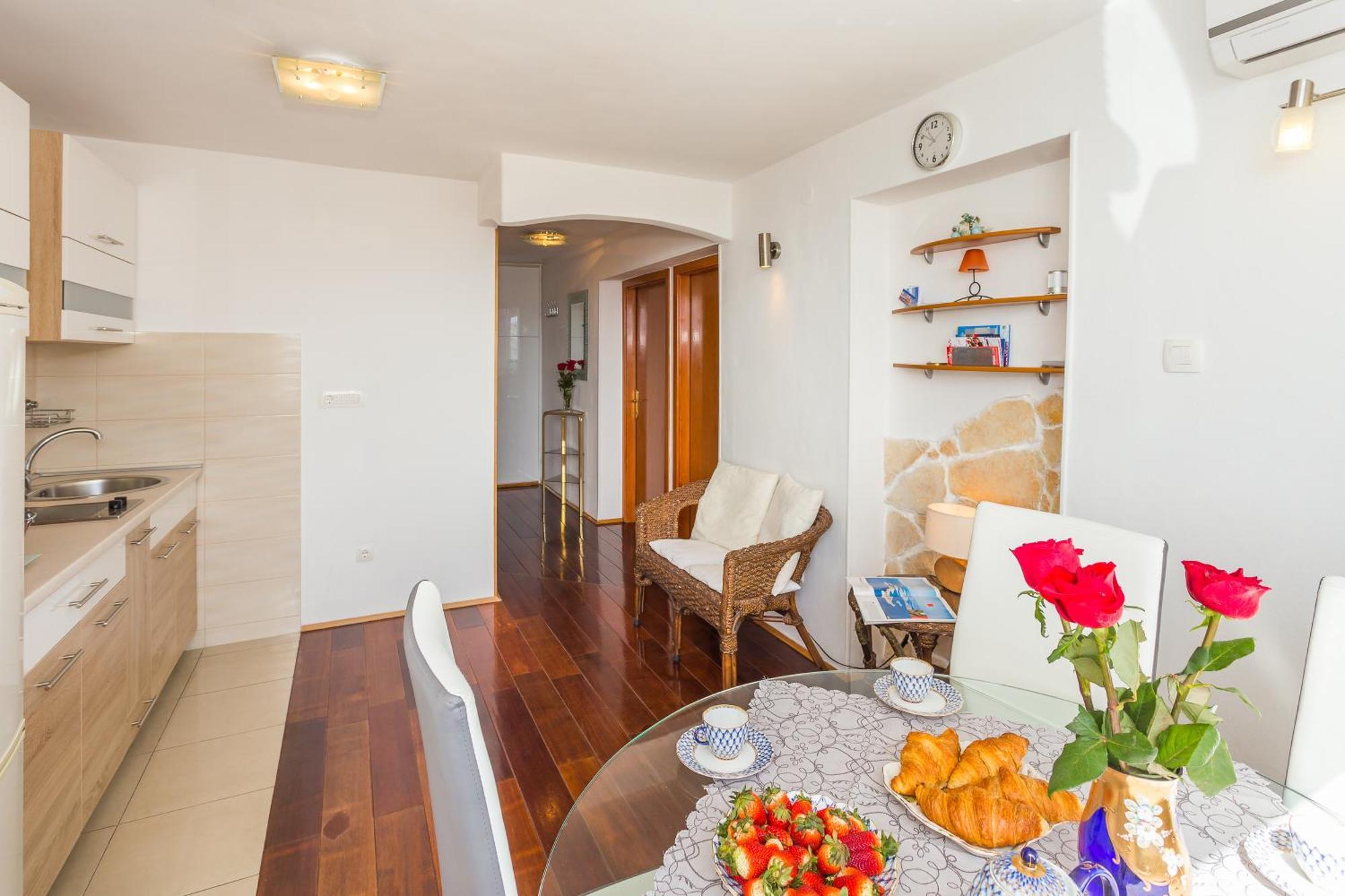 Beach Split Apartments Экстерьер фото